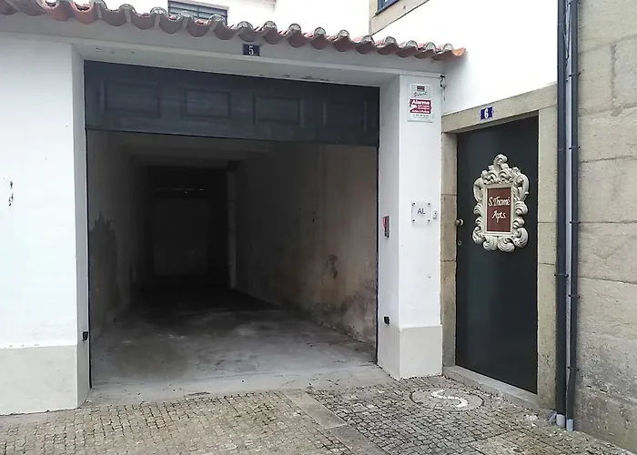 S. Thome Apts דירה *